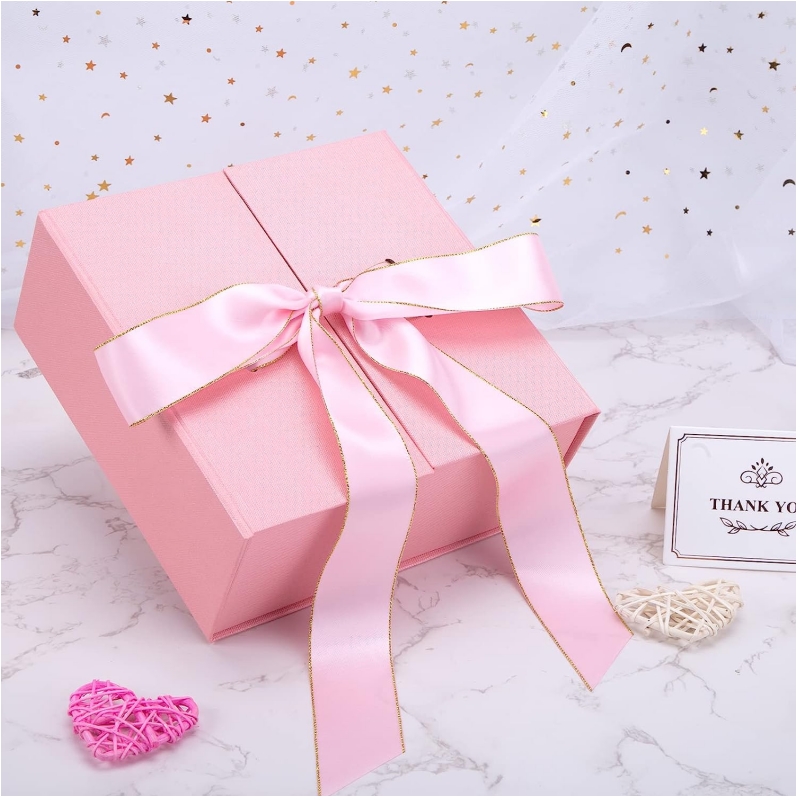 Scatola regalo rosa personalizzata
